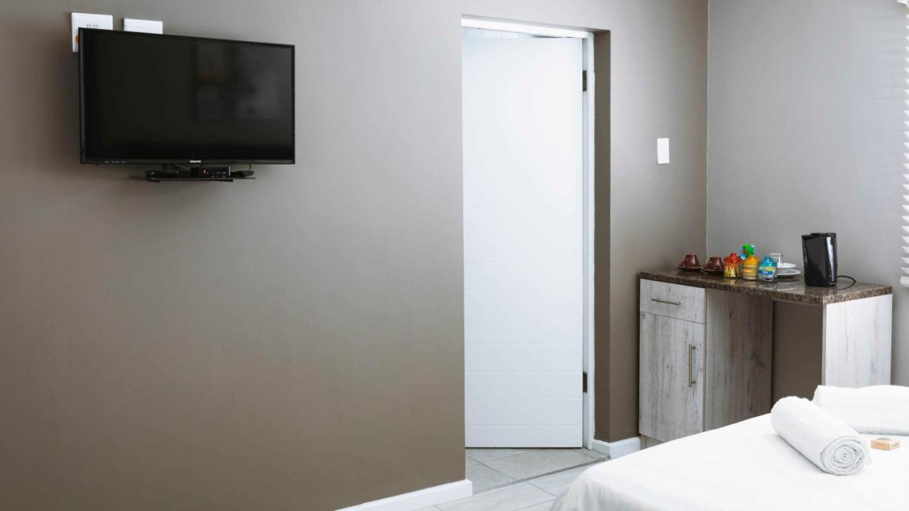 103Onwallace Self Catering Guest House Cape Town Ngoại thất bức ảnh